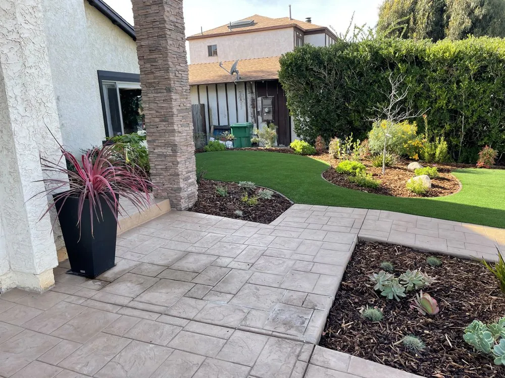 Top-rated lawn care service in Escondido, CA by Landscape De Coronado