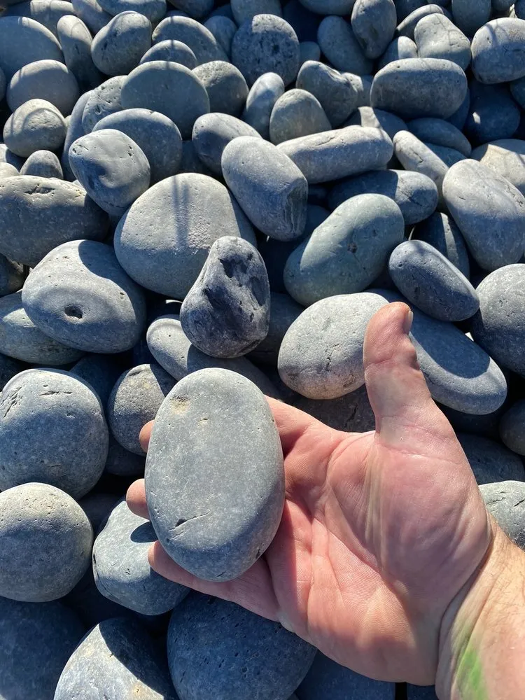 Expert yard cleanup service for year-round maintenance across Prairieville, LA - Landscape Depot of Baton Rouge