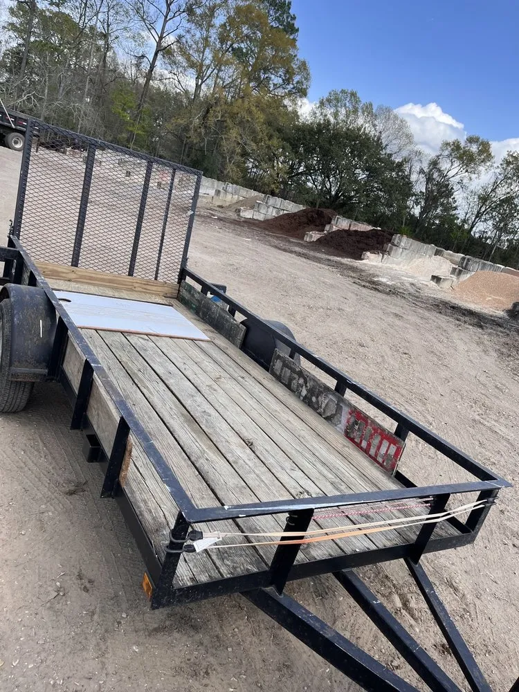 Expert yard cleanup service experts serving Prairieville, LA - Landscape Depot