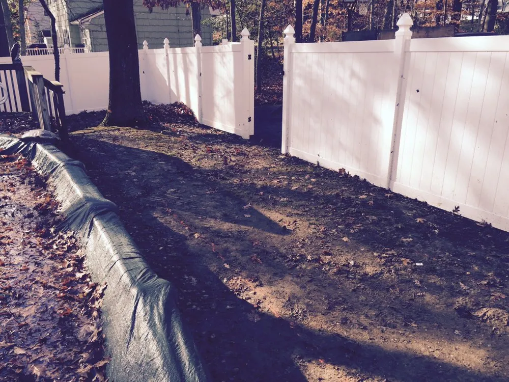 Local lawn care service experts serving Perth Amboy, NJ - Landscape Design & Maintenance