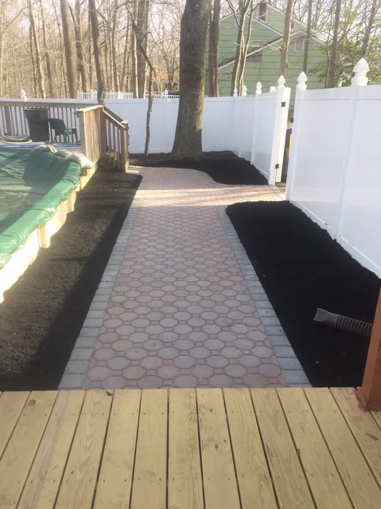 Expert yard maintenance in Perth Amboy, NJ - Landscape Design & Maintenance