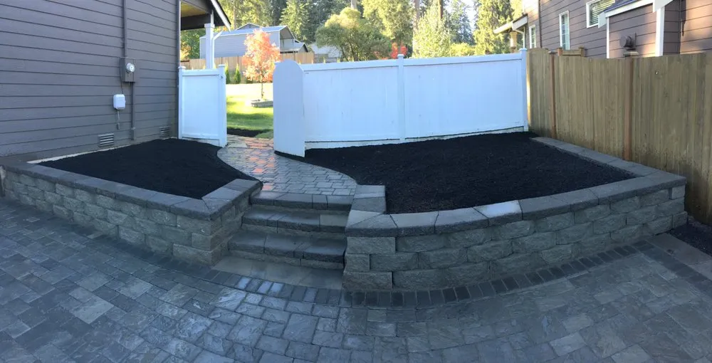 Top-rated garden landscaping in Everett, WA by Landscape Design Construction