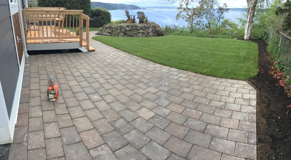 Affordable outdoor landscaping experts serving Everett, WA - Landscape Design Construction