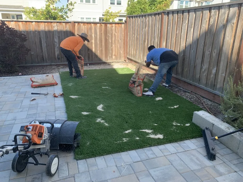 Affordable lawn care service for year-round maintenance in San José, CA by Landscape E1HLS