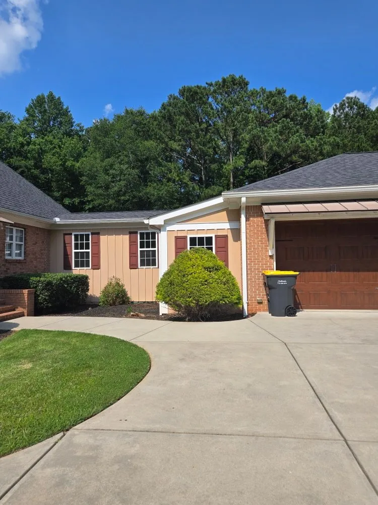 Top-rated lawn mowing service experts serving Riverdale, GA - Landscape E&A