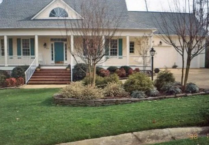 Top-rated yard maintenance in Williamsburg, VA - Landscape Elements