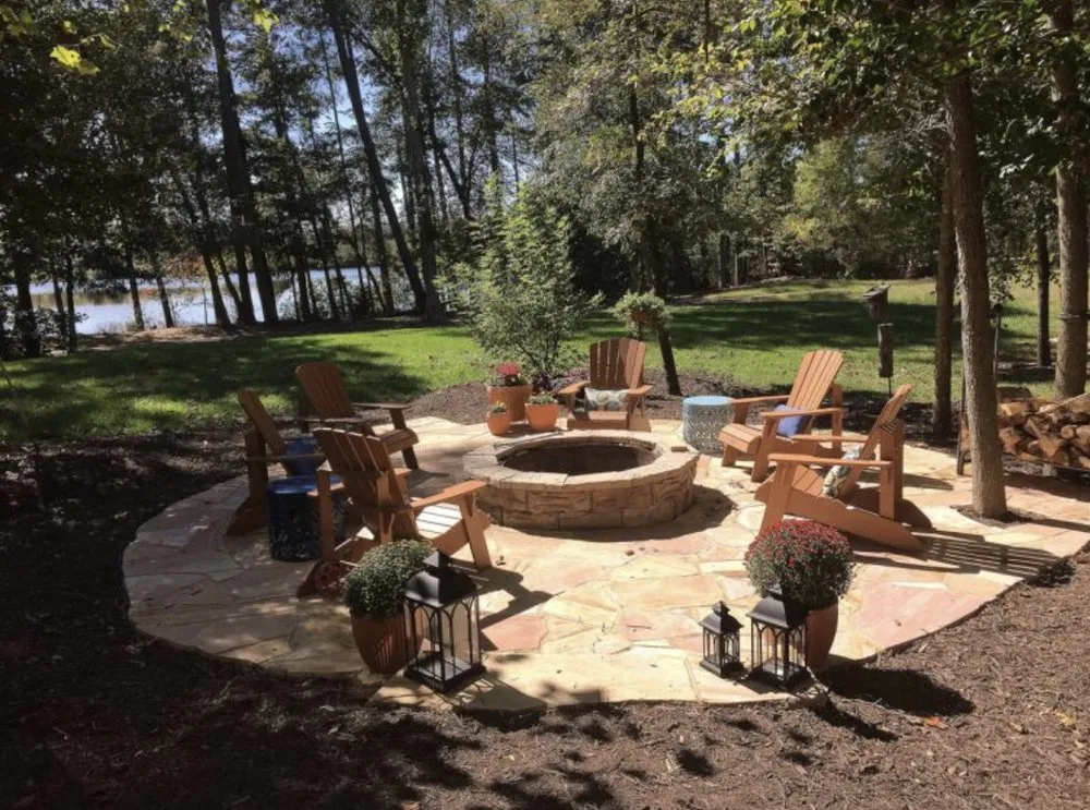Professional residential landscaping experts serving Williamsburg, VA - Landscape Elements