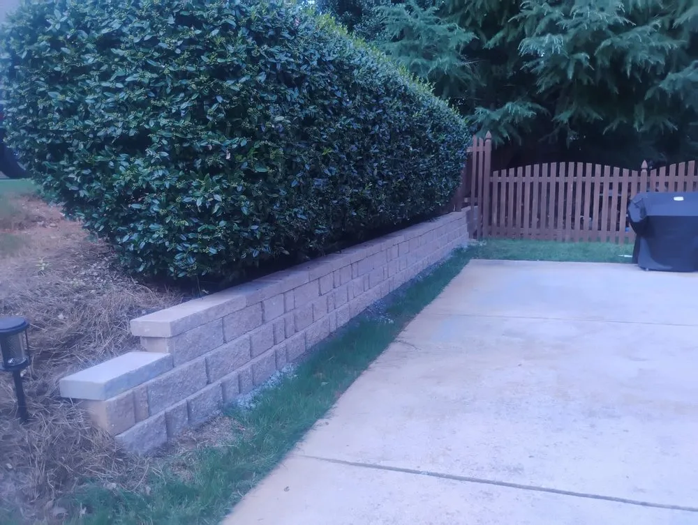 Custom yard maintenance in Powder Springs, GA - Landscape Escobar