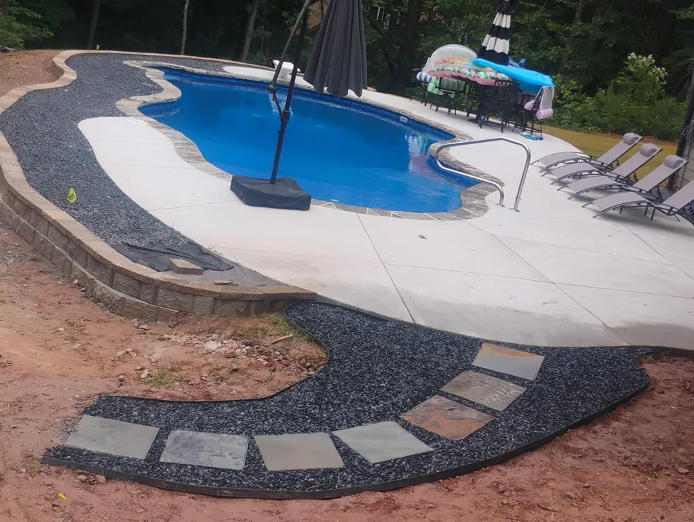 Custom yard cleanup service in Powder Springs, GA - Landscape Escobar