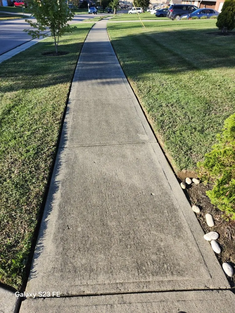 Local residential landscaping in Sharonville, OH by Landscape expert