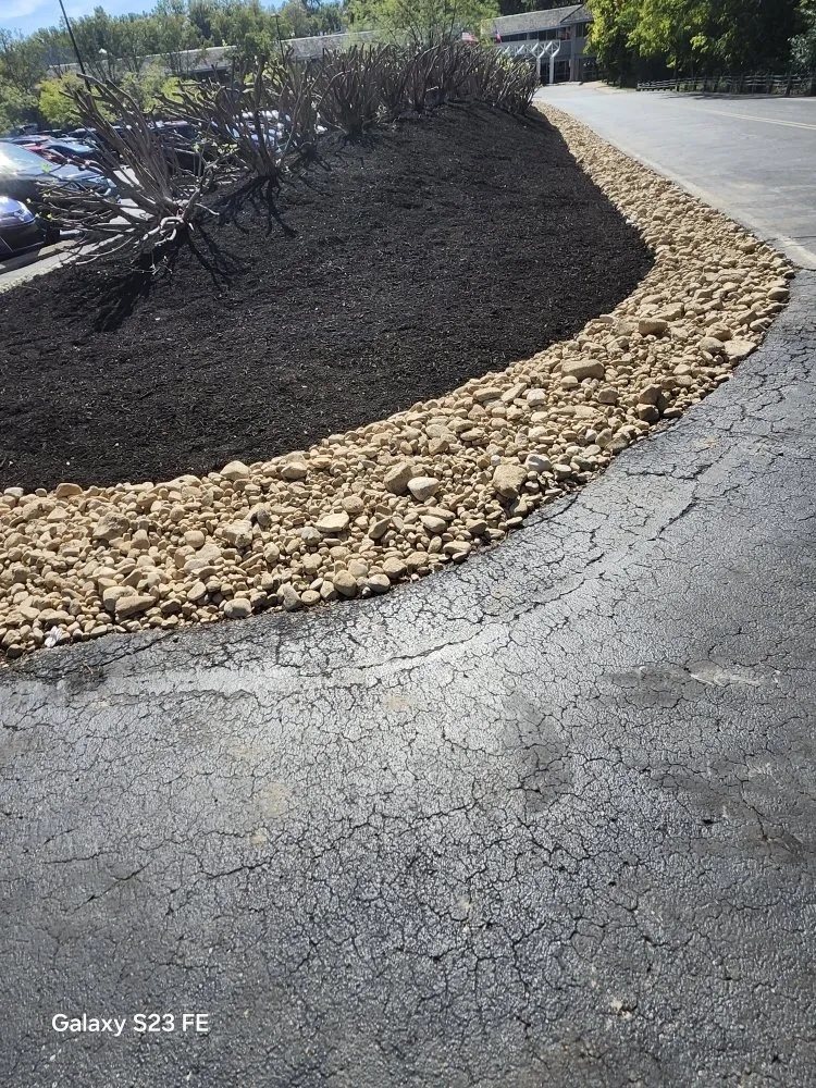 Professional lawn mowing service in Sharonville, OH - Landscape expert