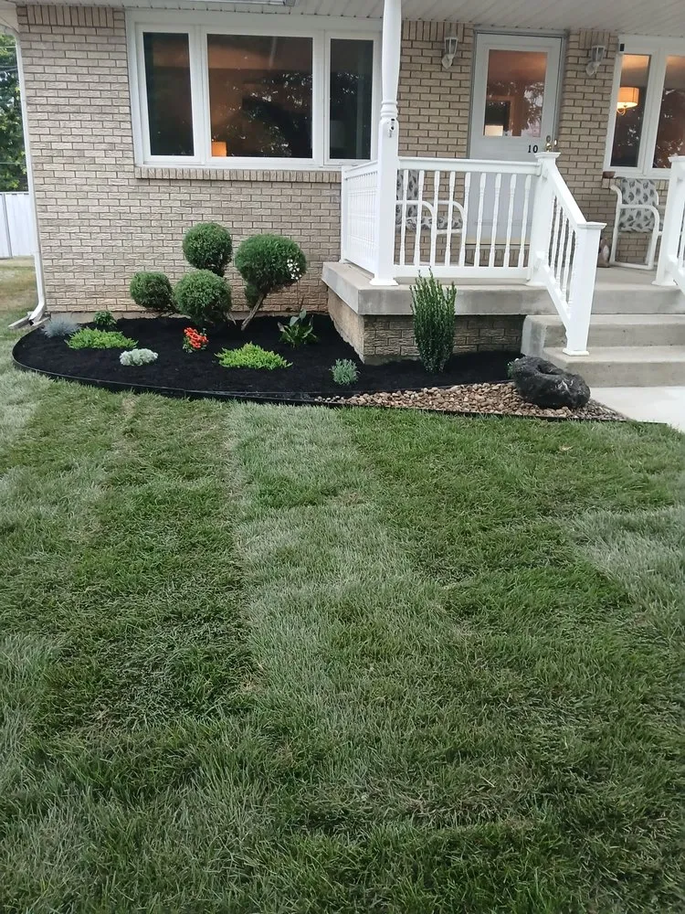 Top-rated lawn mowing service in Canonsburg, PA by Landscape For Less