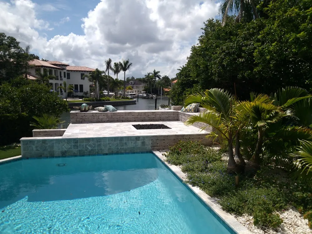 Professional garden landscaping in Tampa, FL - Landscape-Fusion