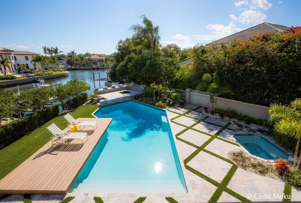 Reliable lawn mowing service experts serving Tampa, FL - Landscape-Fusion