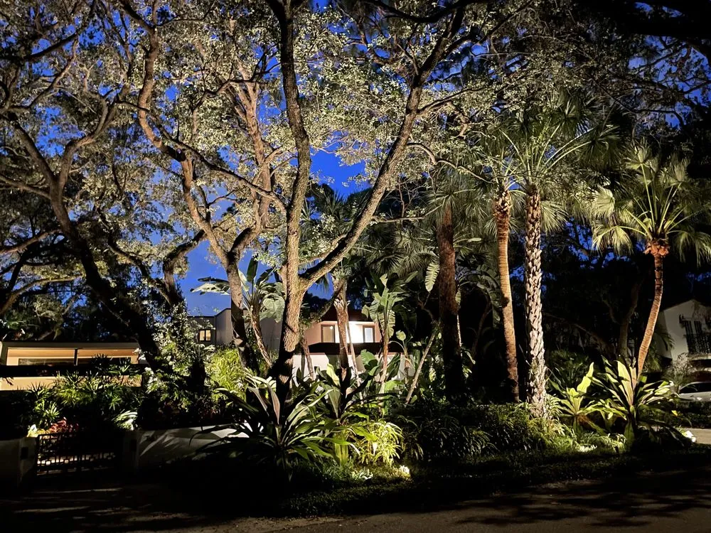 Affordable landscape design experts serving West Palm Beach, FL - Landscape Illumination Specialists