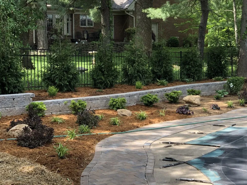 Custom lawn mowing service experts serving Louisville/Jefferson County metro government (balance), KY - Landscape Jimmy