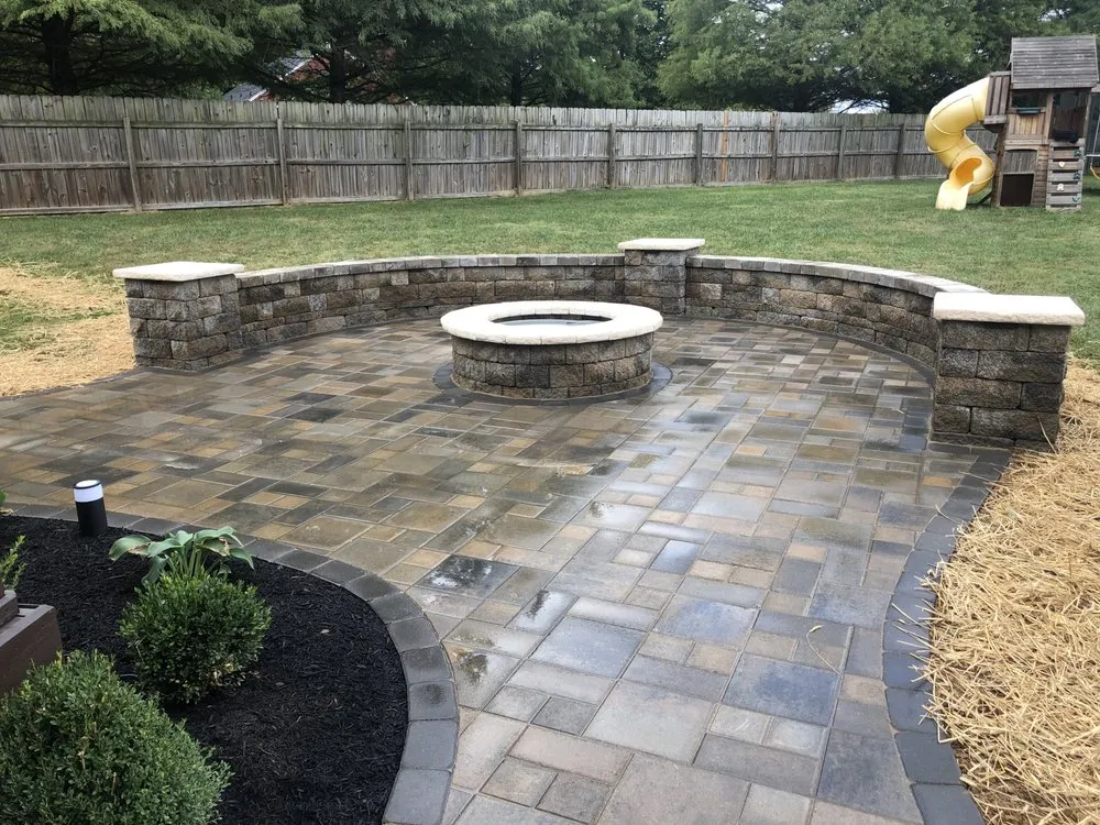 Trusted landscape design for year-round maintenance in Louisville/Jefferson County metro government (balance), KY by Landscape Jimmy