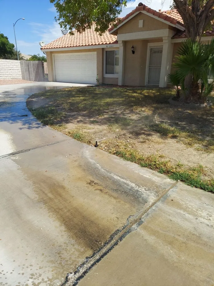 Affordable yard maintenance experts serving North Las Vegas, NV - Landscape Kingdom