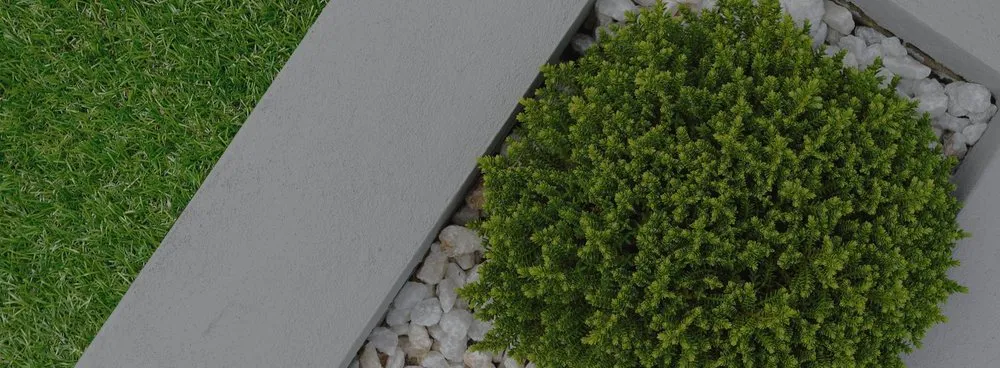 Top-rated yard cleanup service for year-round maintenance in Pewaukee, WI by Landscape Livin