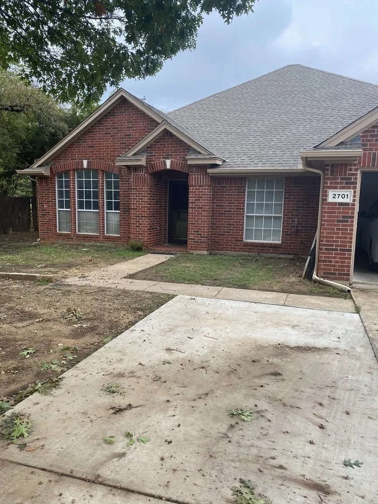 Local yard cleanup service in Denton, TX by Landscape Living