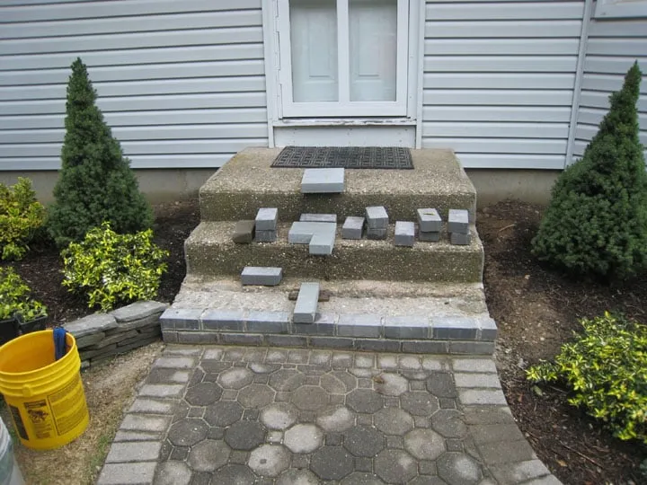 Custom lawn mowing service in East Northport, NY by Landscape Masons