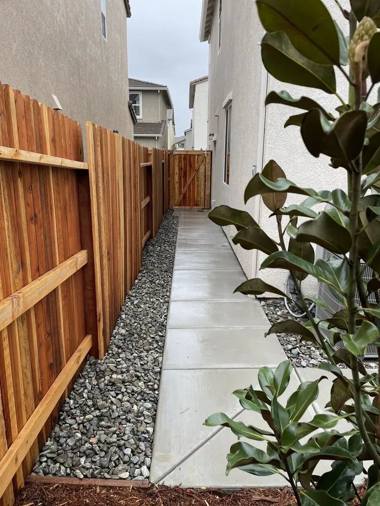 Custom yard cleanup service in Folsom, CA by Landscape Mountain View