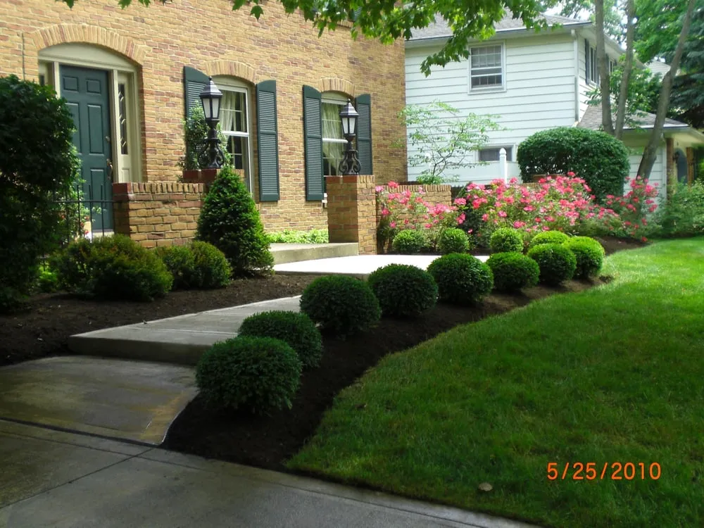 Affordable residential landscaping in Plain City, OH by Landscape Murals