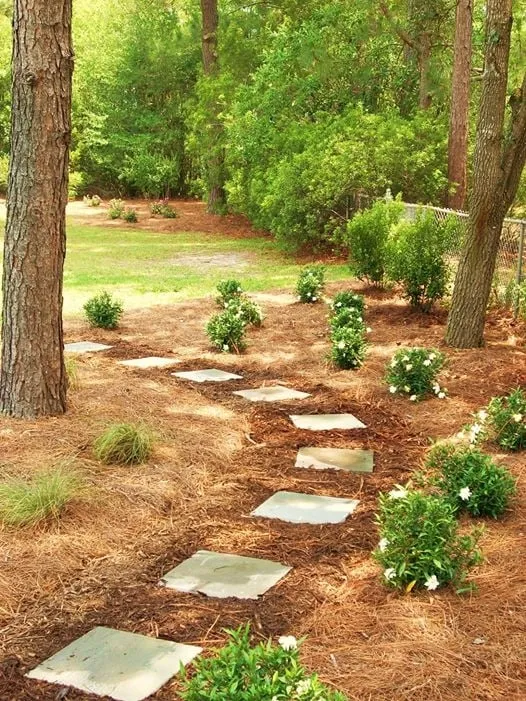 Custom garden landscaping in Burgaw, NC - Landscape Nouveau