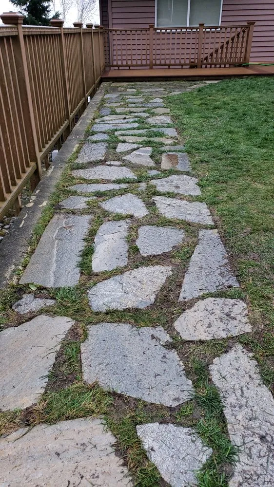 Affordable yard maintenance in Covington, WA by Landscape Pick Up