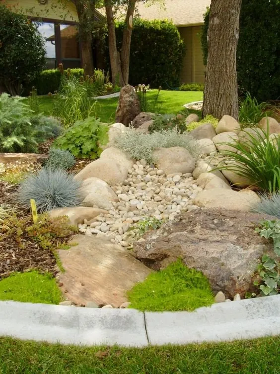 Trusted yard cleanup service in Bath, PA - Landscape Products Co