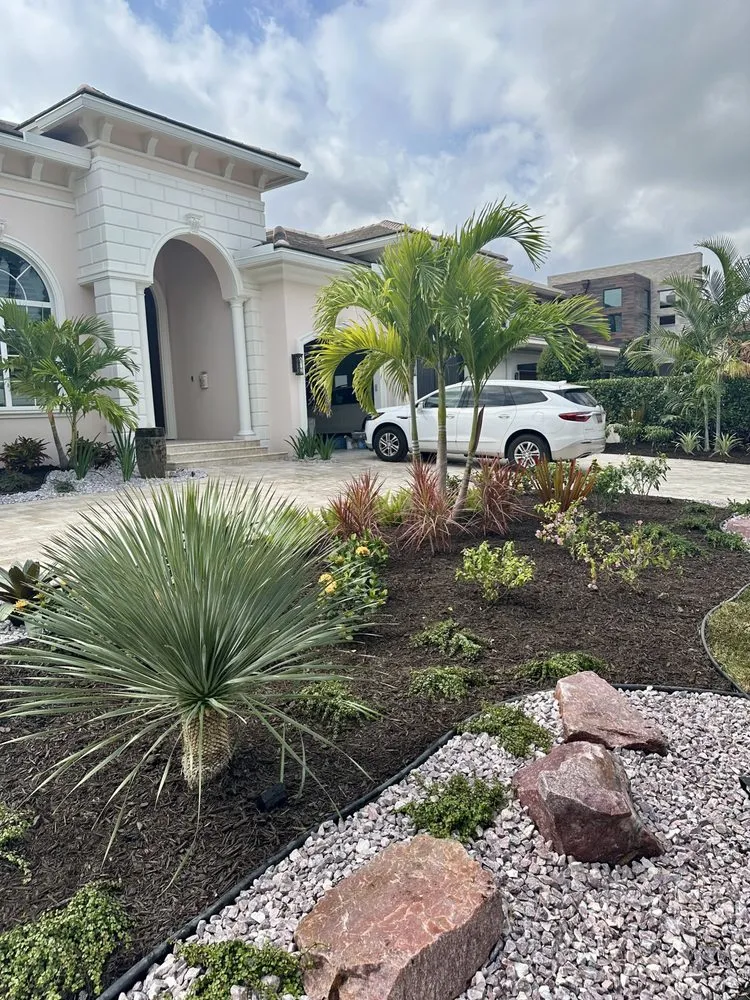 Custom outdoor landscaping in Fort Lauderdale, FL - Landscape Rehab
