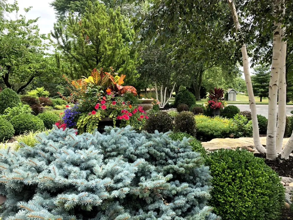 Reliable lawn mowing service experts serving Gardner, KS - Landscape Service