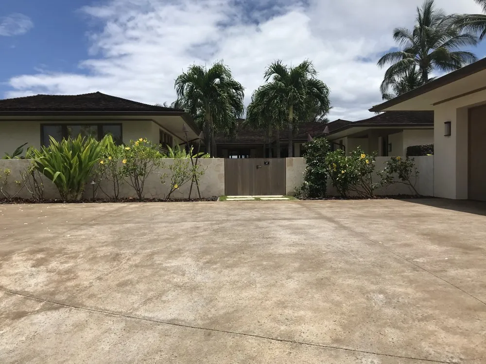 Custom outdoor landscaping for year-round maintenance in Kealakekua, HI by Landscape Solutions 808