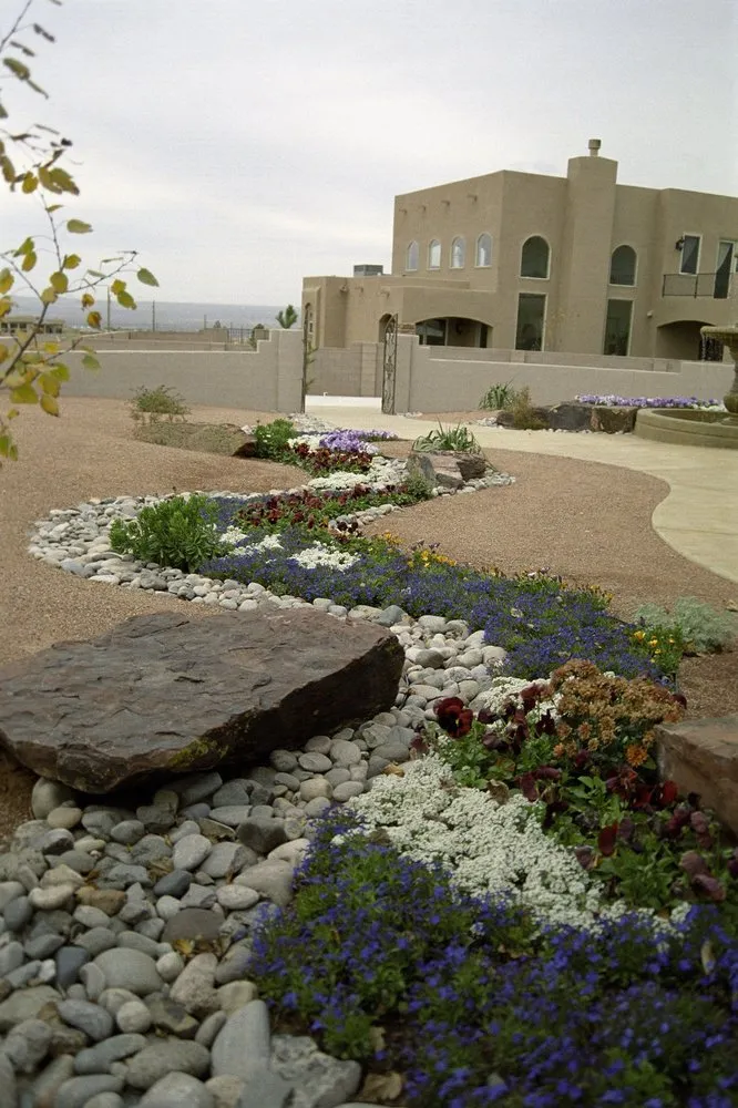 Professional garden landscaping for beautiful yards across Albuquerque, NM - Landscape Solutions