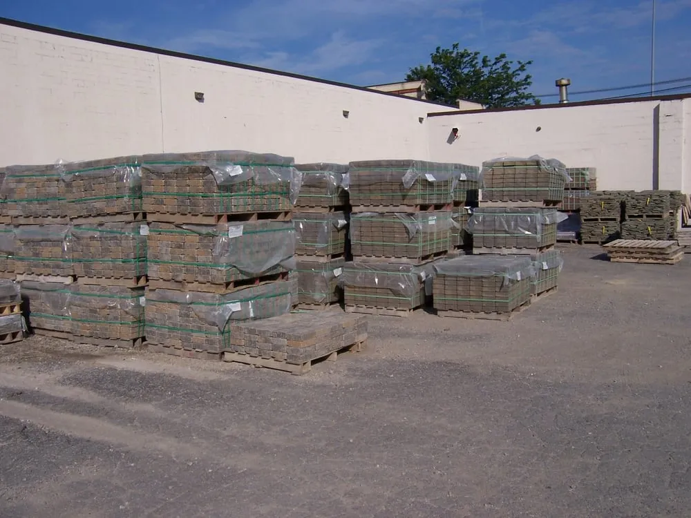 Professional residential landscaping experts serving Euclid, OH - Landscape Stone Supply