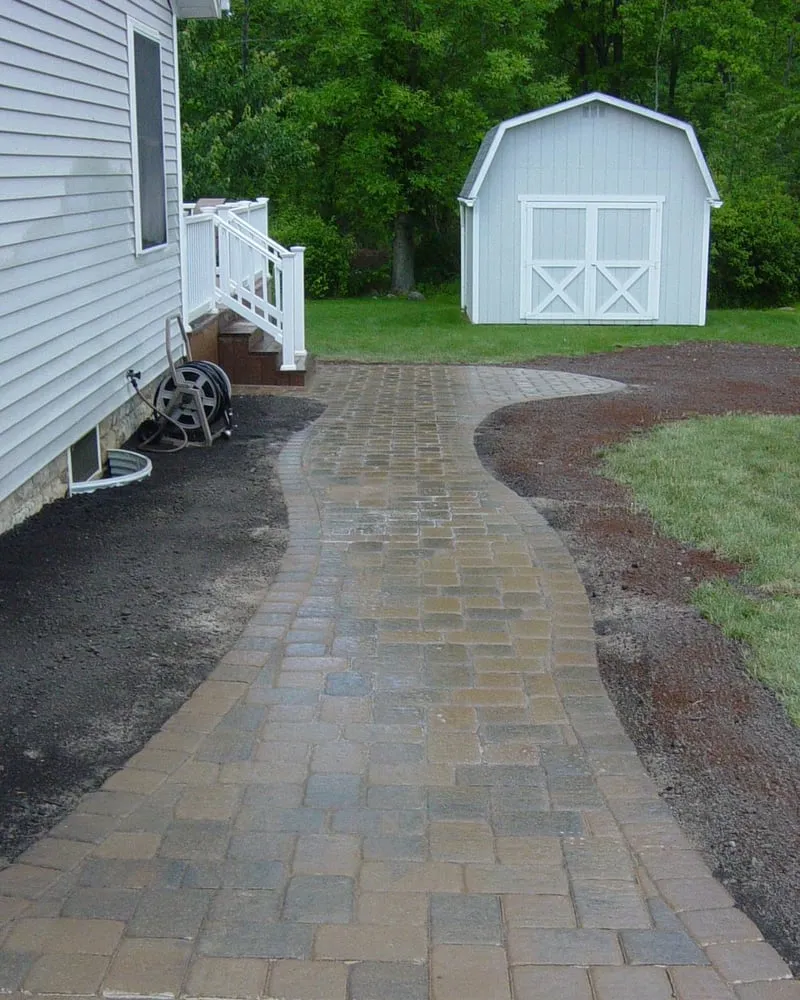 Professional landscape installation in Euclid, OH - Landscape Stone Supply