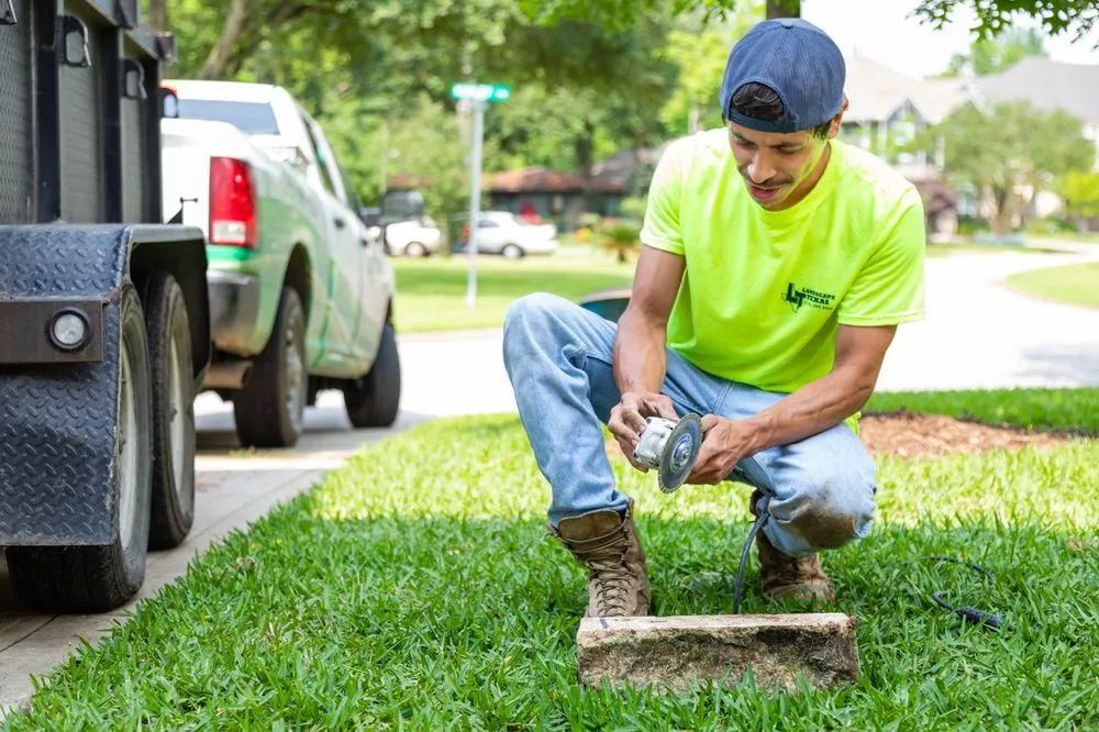 Trusted lawn care service in Houston, TX - Landscape Texas