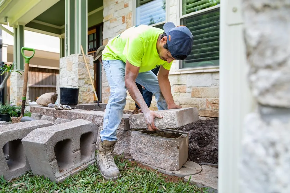 Affordable lawn mowing service experts serving Houston, TX - Landscape Texas