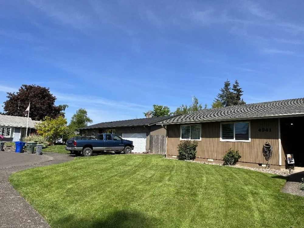 Reliable lawn care service in Keizer, OR - Landscape Torres