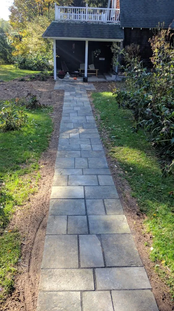 Expert garden landscaping in Liverpool, NY - Landscape Urgent Care