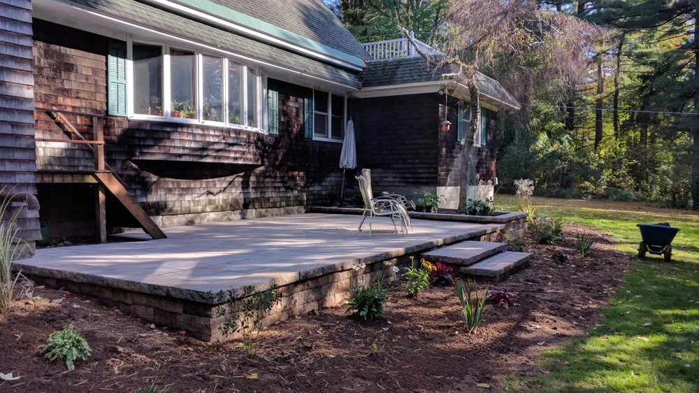 Top-rated yard cleanup service for residential properties in Liverpool, NY by Landscape Urgent Care