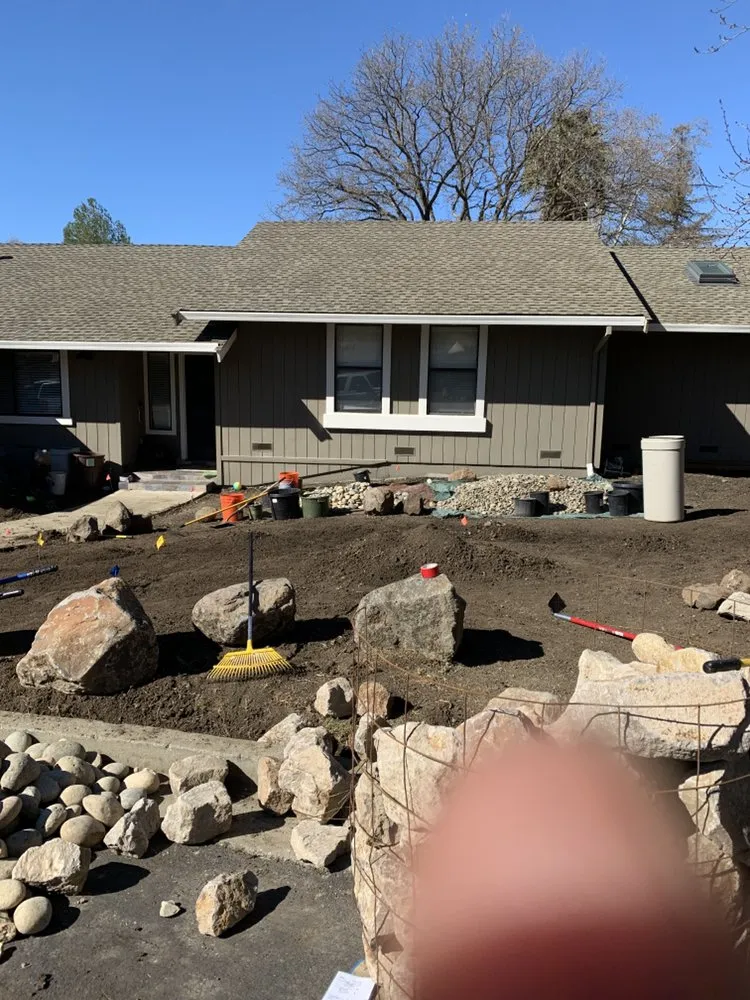 Custom yard maintenance in Pittsburg, CA - Landscapers Bay Area Pros