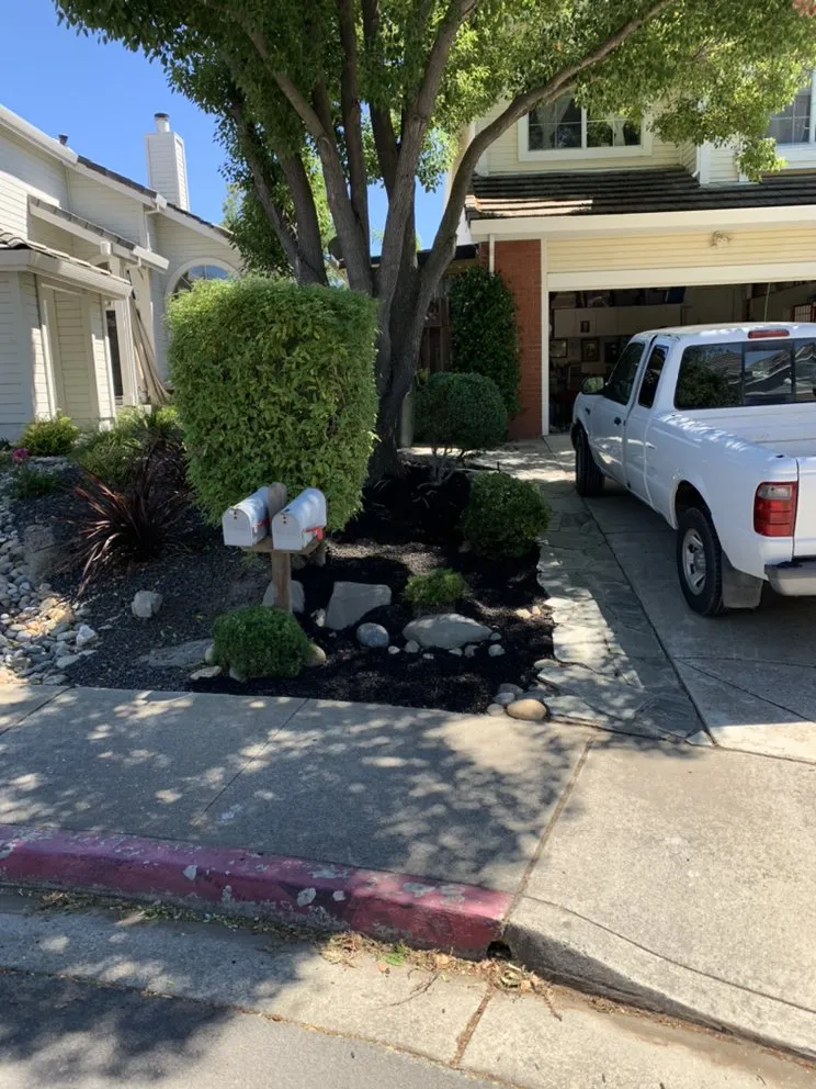 Custom garden landscaping for residential properties across Pittsburg, CA - Landscapers Bay Area Pros