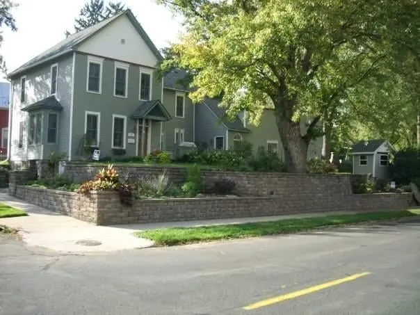 Trusted lawn mowing service experts serving Circle Pines, MN - Landscapers