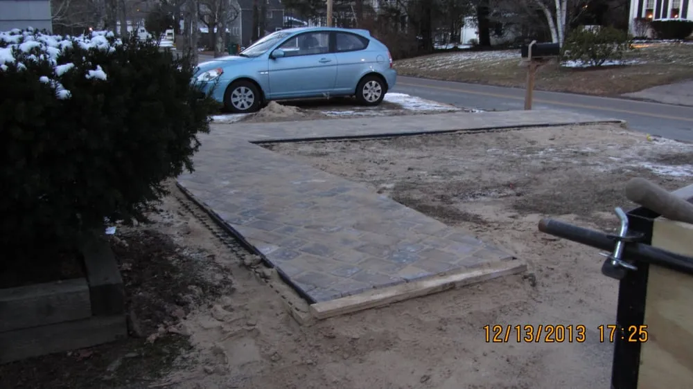 Custom yard maintenance for homes across Warren, RI - Landscapers Inc