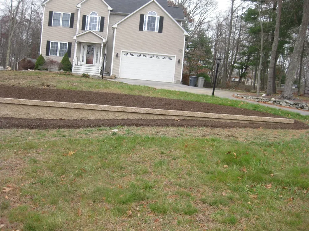 Professional garden landscaping in Warren, RI - Landscapers Inc