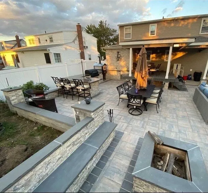 Professional landscape installation for year-round maintenance in Knoxville, TN by Landscapers of Knoxville