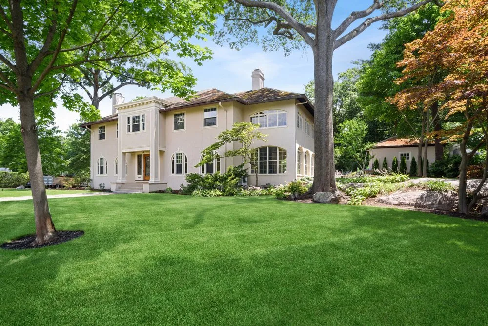 Trusted yard maintenance in Knoxville, TN by Landscapers of Knoxville