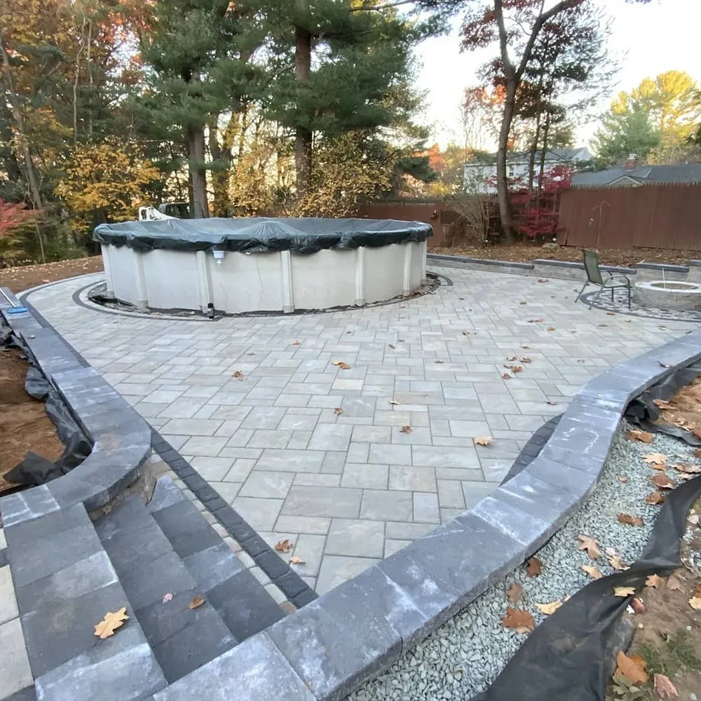 Professional residential landscaping experts serving Knoxville, TN - Landscapers of Knoxville