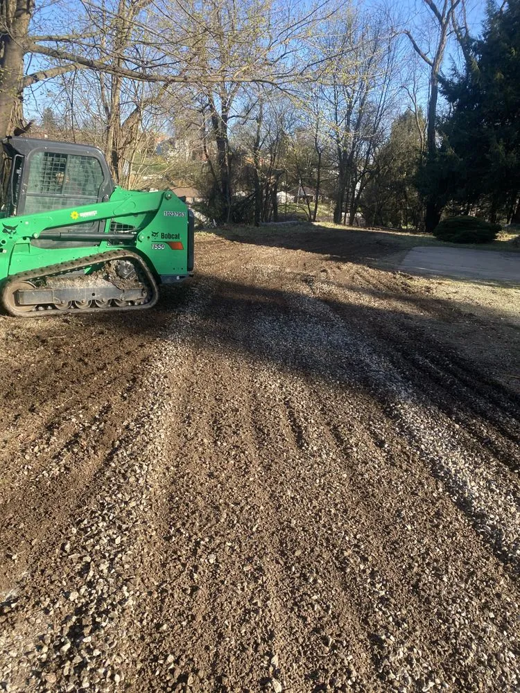 Expert lawn mowing service experts serving McKeesport, PA - Landscapers Unlimited